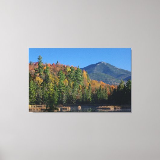 Whiteface Mountain over Little Cherrypatch Pond Canvas Afdruk (Voorkant)