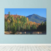 Whiteface Mountain over Little Cherrypatch Pond Canvas Afdruk (Insitu (Houten vloer))