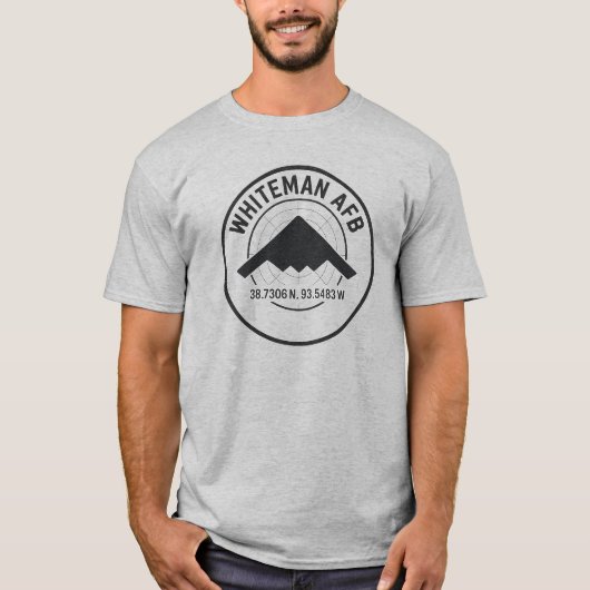 Whiteman AFB coördineert Logo – Stealth straalrada T-shirt (Voorkant)
