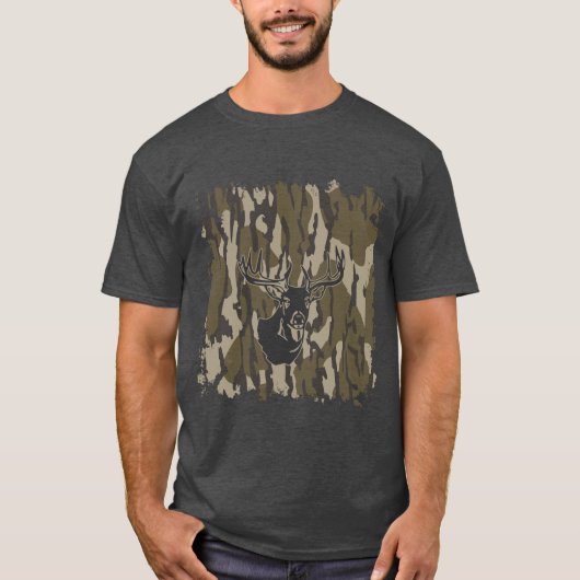 Whitetail Deer Bottomland Camo Hunting Camo T-shirt (Voorkant)