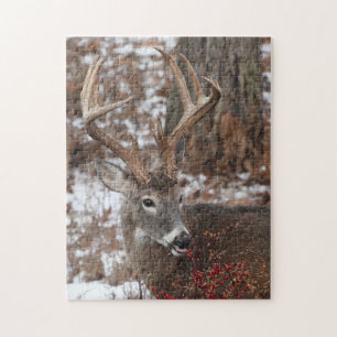 Whitetail Deer Buck eet rode bessen Legpuzzel