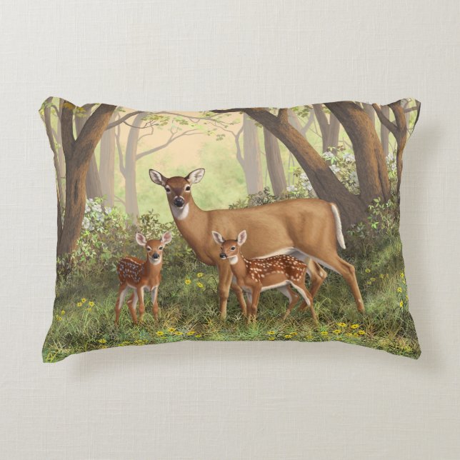 Whitetail Deer en Cute Twin Fawns in Spring Decoratief Kussen (Voorkant)