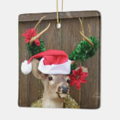 Whitetail Deer in Santa Hat en Kerstgarland Keramisch Ornament (Links)