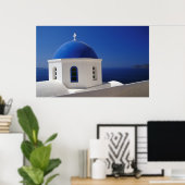 Whitewashington Kerk met Blue Dome, Santorini Poster (Thuiskantoor)