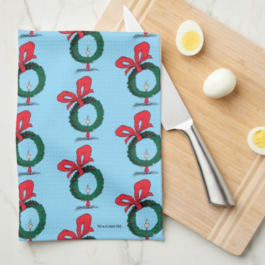 Who Peeking Through Christmas Wreath Theedoek (Quarter Fold)