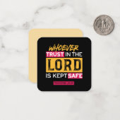 Whoever Trusts in the Lord Is Kept Safe Quote Notitiekaartje (Voorkant / Achterkant in situ)