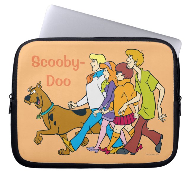 Whole Gang 18 Mystery Inc Laptop Sleeve (Voorkant)