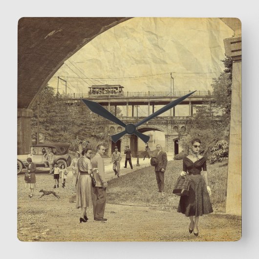 Who's that girl? vierkante klok (Voorkant)