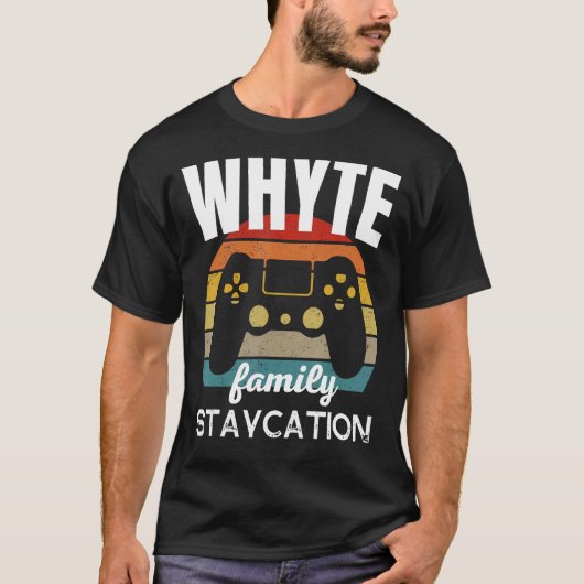 Whyte Familie Staycation Videogame Vakantie T-shirt (Voorkant)