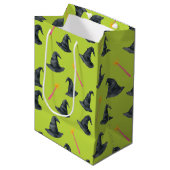 Wicked Good Pink & Green Witchy Wrap Gift Bag Medium Cadeauzakje (Voorkant Gekanteld)