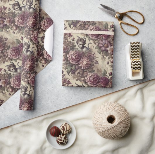 Wicked Plum Petals – Gothic Floral Design Cadeaupapier (Crafts)