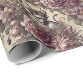 Wicked Plum Petals – Gothic Floral Design Cadeaupapier (Rol Hoek)