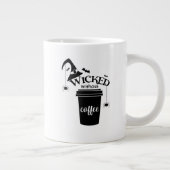 Wicked Without Coffee – Funny Witchy Coffee Lover Grote Koffiekop (Rechts)