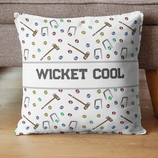 Wicket Cool Croquet Pun Hand-geïllustreerd grillig Kussen (Revel in whimsy and sophistication as you relax in the company of our unique 'Wicket Cool' pillow.)