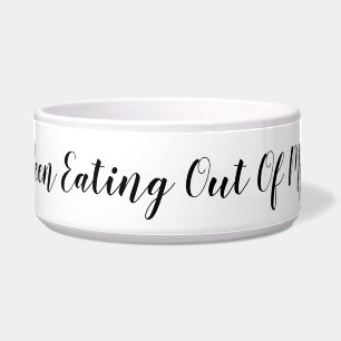 Wie eet er uit mijn kom? Grappig bericht Voerbakje