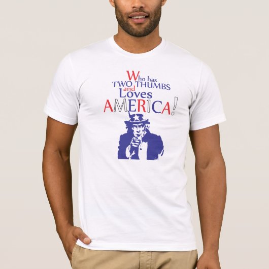 Wie heeft twee duimen en houdt van Amerika T-shirt (Voorkant)