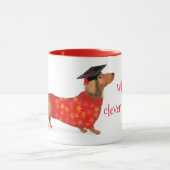 'Wie is een slimme worst' teckel afstuderen mok (Midden)