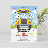 Wielen op de uitnodiging van de Bus Birthday (Staand voorkant)