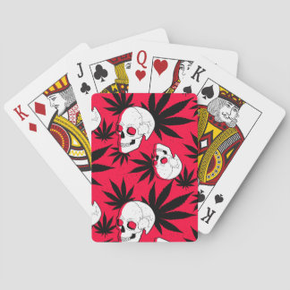Wierblad Kruid Plant en Schedels op Rood Pokerkaarten