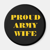 Wife bij het Magnet Proud Army (Voorkant)