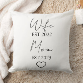 Wife & Mom Est. – Minimalist Valentine Gift Kussen