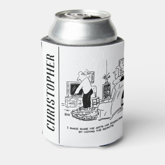 Wife verbergt de afstandsbediening van de tv blikjeskoeler (Blikje Achterkant)