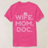 WIFEMOMDOC T T-SHIRT (Design voorkant)