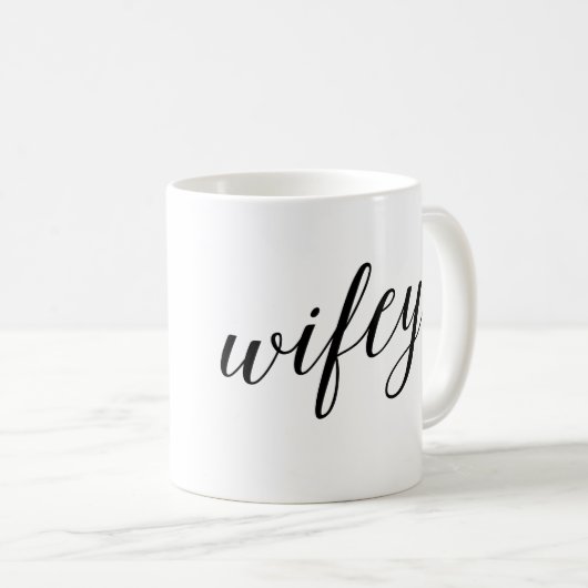 Wifey Coffee Cup Koffiemok (Voorkant rechts)