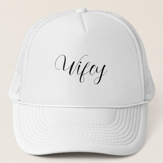 Wifey Elegant Zwart Script Wit Vrouwen Trucker Pet (Voorkant)