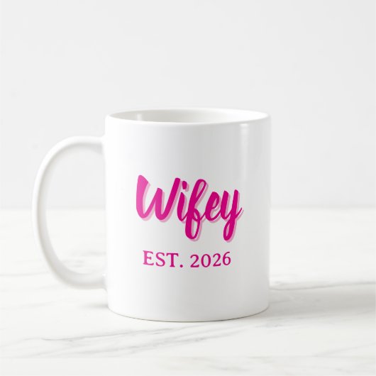 Wifey gesticht 2026 koffiemok (Links)