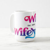 Wifey paar bruiloft Jubileum op maat kleurrijk Koffiemok (Voorkant links)