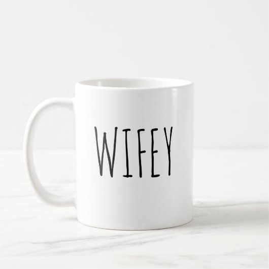 "Wifey" RAE DUNN geïnspireerd Koffiemok (Links)