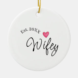 Wifey rood hart gesticht. Jaar toekomstige vrouw v Keramisch Ornament