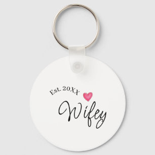 Wifey rood hart gesticht. Jaar toekomstige vrouw v Sleutelhanger