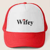 Wifey Trucker Pet (Voorkant)