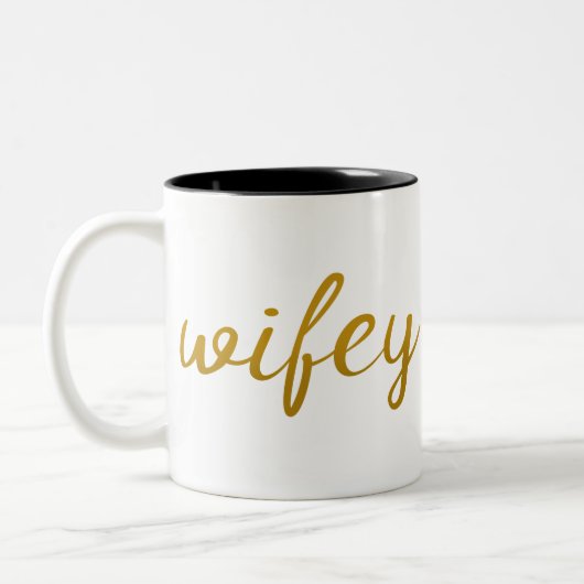 Wifey Tweekleurige Koffiemok (Links)