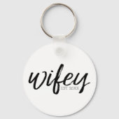 Wifey - Whimsical Black Calligraphy for the Bride Sleutelhanger (Voorkant)