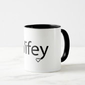Wifey - Zwarte 11-oz Combo-Mok Mok (Voorkant rechts)