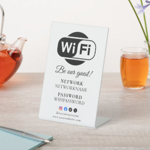 Wifi-wachtwoord en gepersonaliseerd netwerk  reclamebord met voetstuk