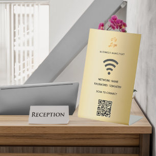 Wifi zakelijk logo qr-code scannen om te verbinden reclamebord met voetstuk