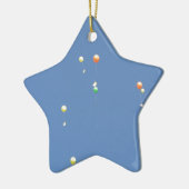 Wige ballonnen in de blauwe hemel keramisch ornament (Links)