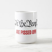 Wij, de mensen, zijn kwaad op het SCOTUS-probleem Koffiemok (Center)