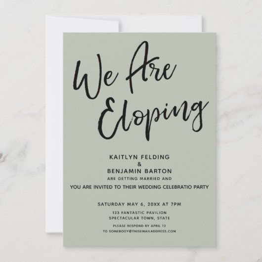 Wij gaan ervandoor Sage Casual Post Trouwfeest Kaart (Voorkant)