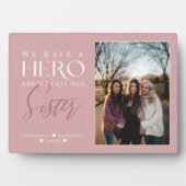 Wij hebben een held die we zus noemen Foto Aandenk Fotoplaat (voorkant)
