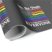 Wij, het volk, betekent iedereen LGBTQ Pride Maand Cadeaupapier (Rol Hoek)