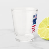 Wij, het volk Funny Distress USA Vlag op 4 juli Shot Glas (Links)