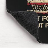 Wij, het volk, stemmen niet voor sommigen maar voo muismat (Hoek)