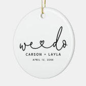 Wij maken een gepersonaliseerde bruiloft keramisch ornament (Links)