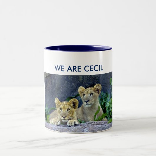 Wij zijn Cecil’s Lion Cubs Tweekleurige Koffiemok (Center)
