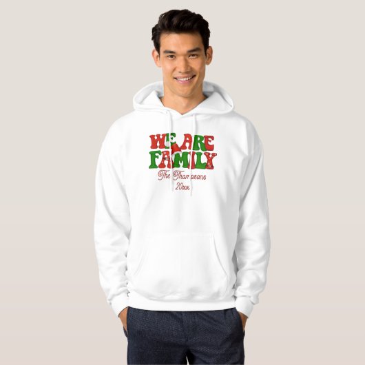 Wij zijn familie gepersonaliseerde matching kerst hoodie (Voorkant volledig)